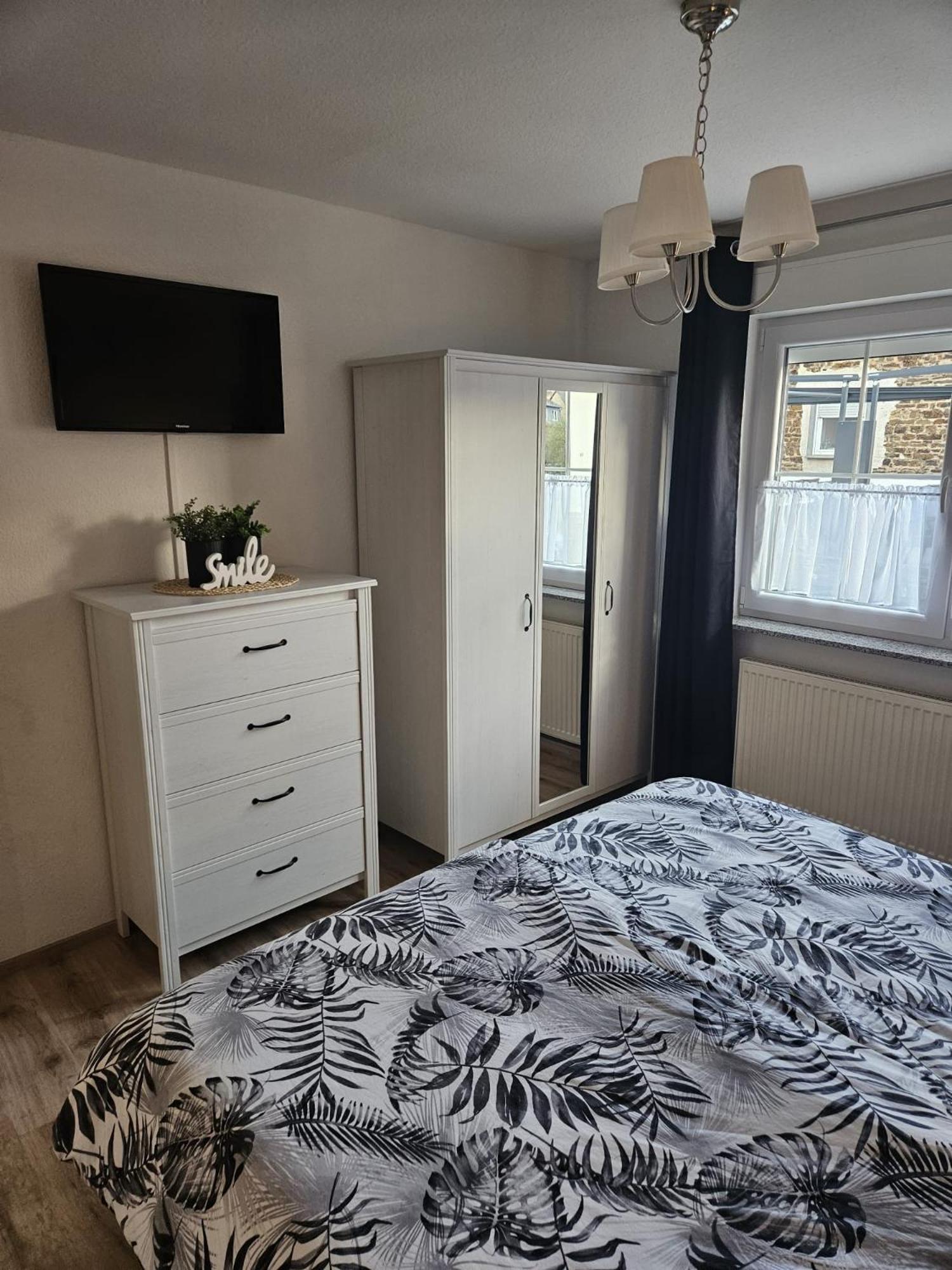 Hakans Moselblick Ferienwohnung Treis-Karden Ngoại thất bức ảnh