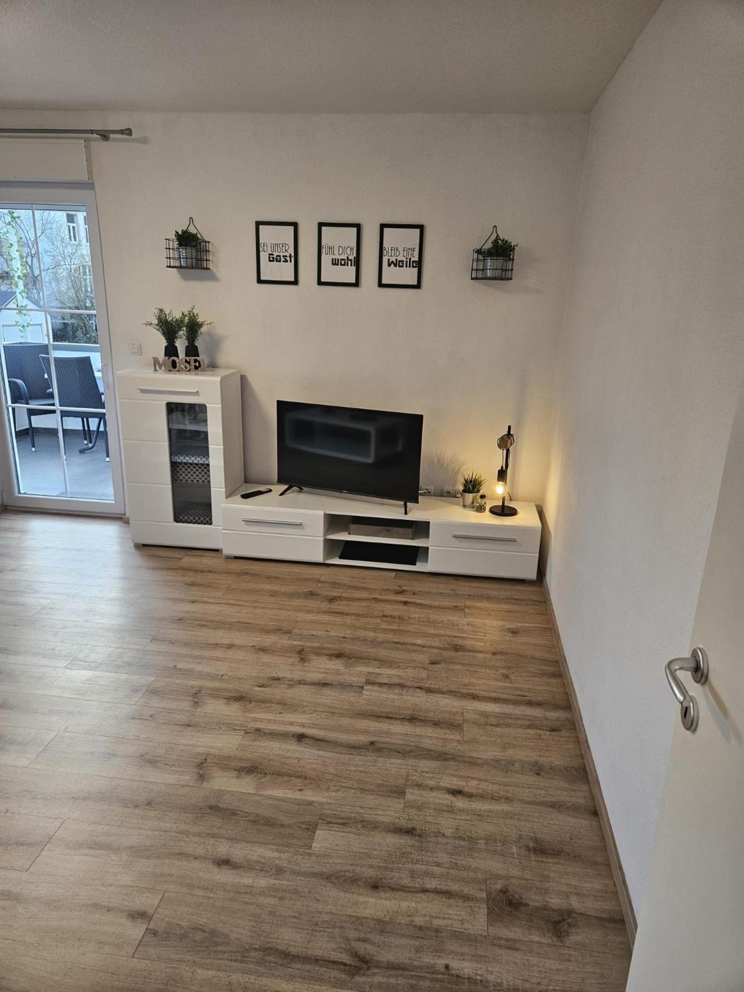 Hakans Moselblick Ferienwohnung Treis-Karden Ngoại thất bức ảnh