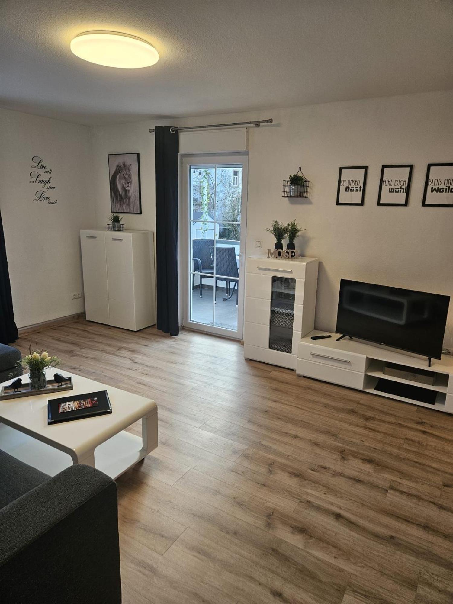 Hakans Moselblick Ferienwohnung Treis-Karden Ngoại thất bức ảnh