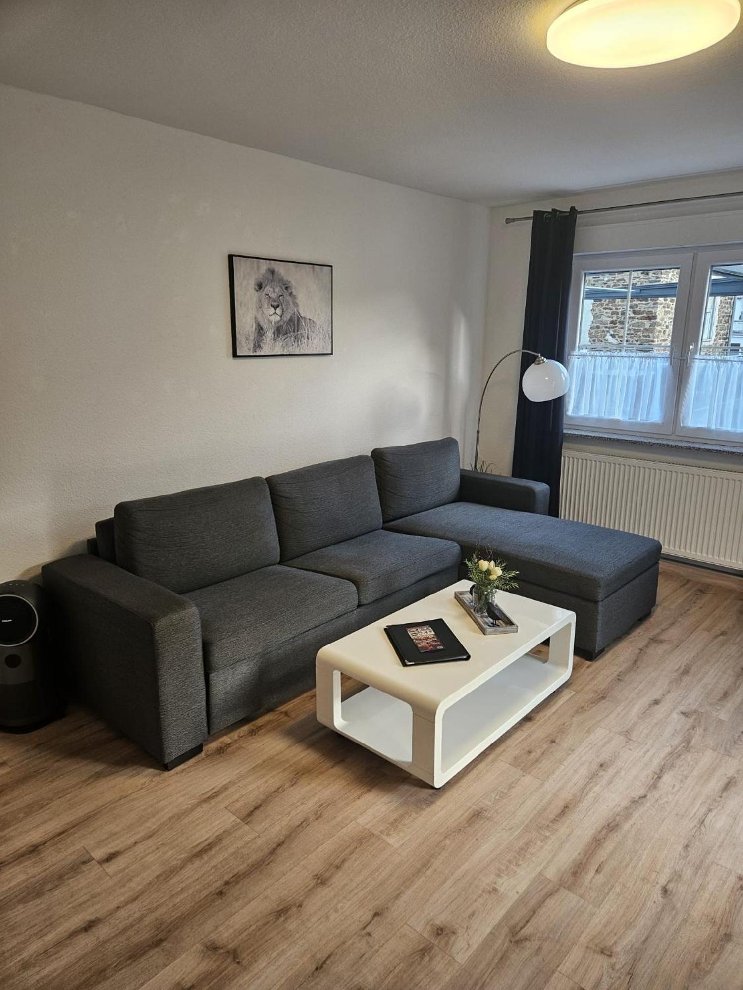 Hakans Moselblick Ferienwohnung Treis-Karden Ngoại thất bức ảnh